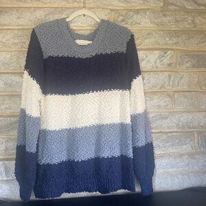 Zenana Outfitters Blue Stripped Popcorn Knit Oversize Sweater Size L
